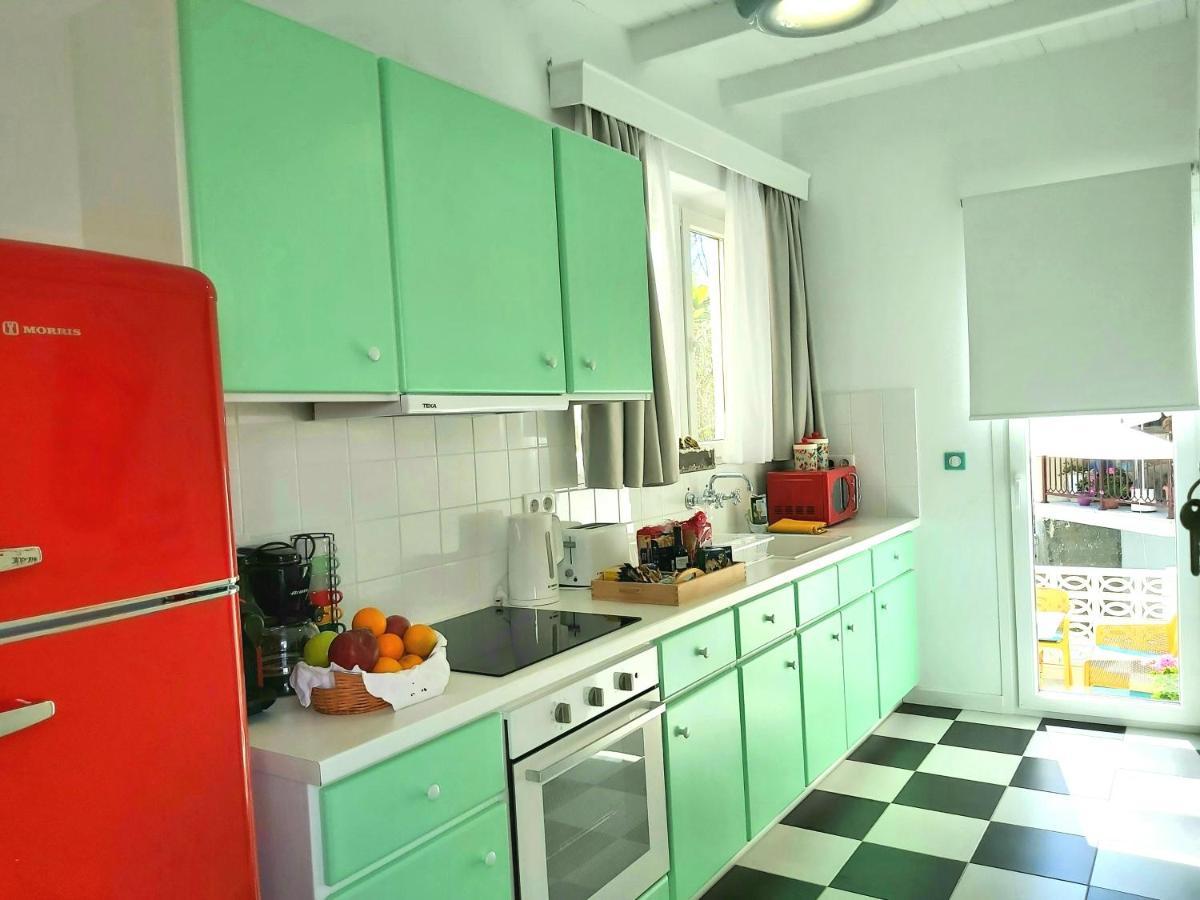 Nostalgia Retro Apartment